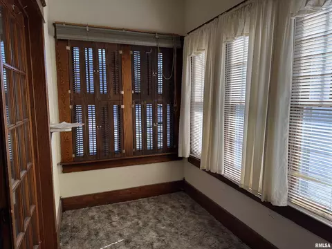 109 E Lewis St, Anna, IL 62906 photo 12