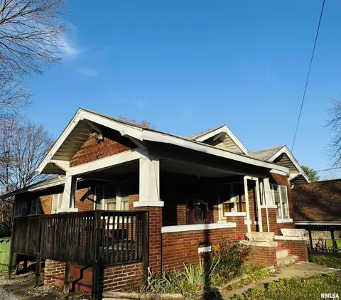 109 E Lewis St, Anna, IL 62906 photo 4
