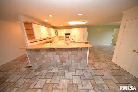 1024 Mulligan Dr, Mount Vernon, IL 62864 photo 14