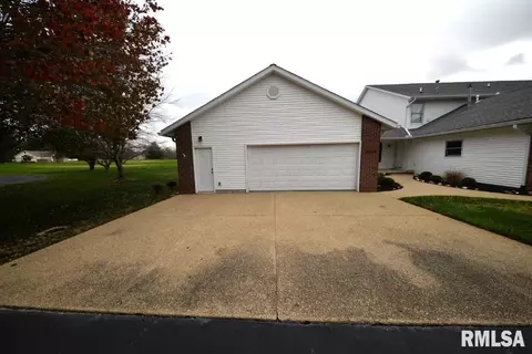 1024 Mulligan Dr, Mount Vernon, IL 62864 photo 4