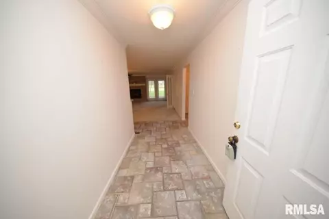 1024 Mulligan Dr, Mount Vernon, IL 62864 photo 11