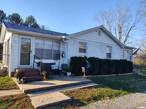 400 S 1st St, Vienna, IL 62995