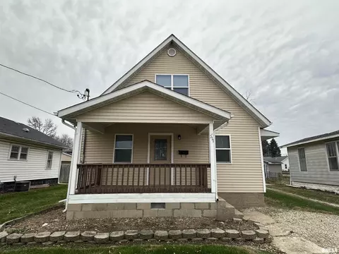 511 W Saint Anthony Ave, Effingham, IL 62401