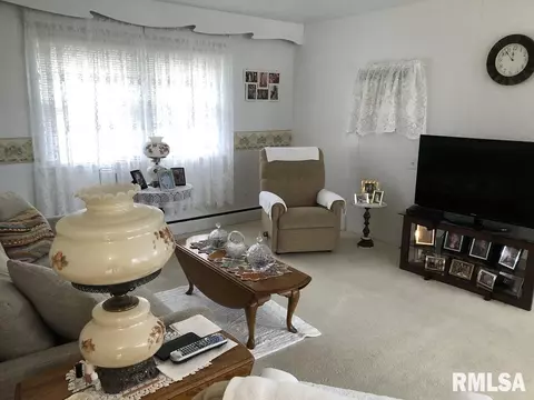 36 Cherry Dr, Mount Vernon, IL 62864 photo 3