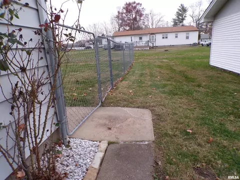 205 Dixie Dr, Chester, IL 62233 photo 27