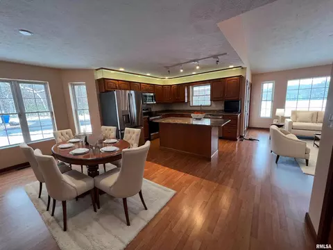 11619 E Radisson Rd, Mount Vernon, IL 62864 photo 5