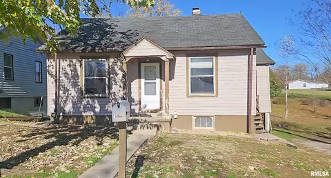 203 George St, Anna, IL 62906