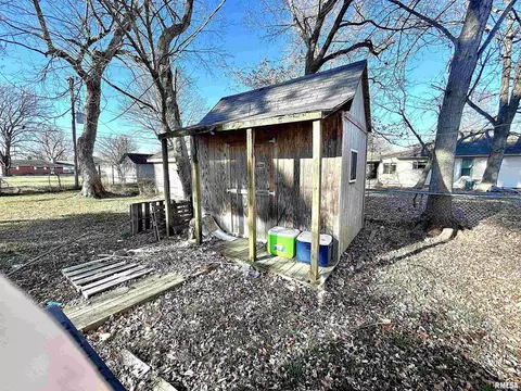413 S 26th St, Herrin, IL 62948 photo 14