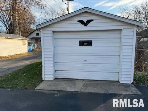 502 E 12th St, Centralia, IL 62801 photo 10