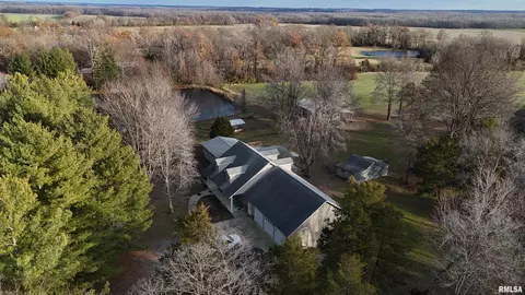 14052 Summer Rd, Benton, IL 62812 photo 8
