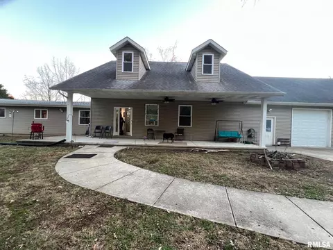 14052 Summer Rd, Benton, IL 62812