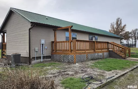 15479 Willis Rd, Benton, IL 62812 photo 2