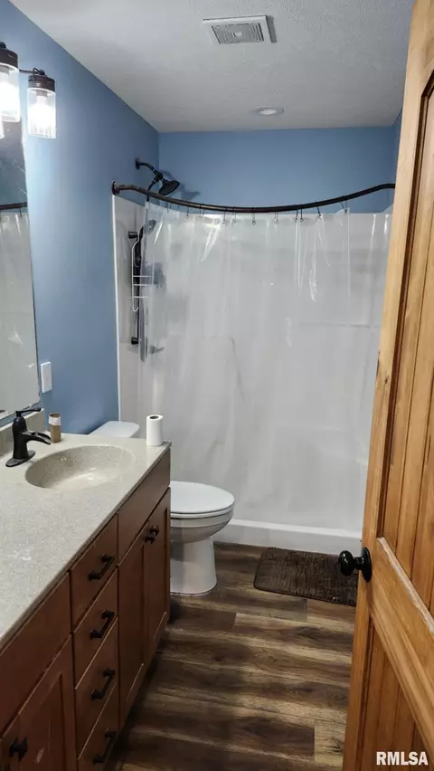 15479 Willis Rd, Benton, IL 62812 photo 12