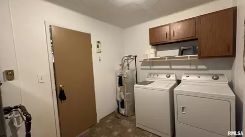 1113 E Ruth St, Benton, IL 62812 photo 16