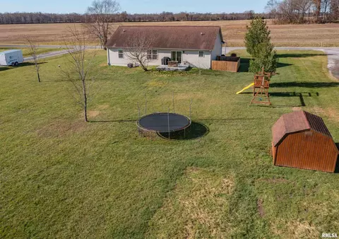3540 Robin Rd, Salem, IL 62881 photo 31