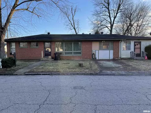 204 W 19th St, Metropolis, IL 62960