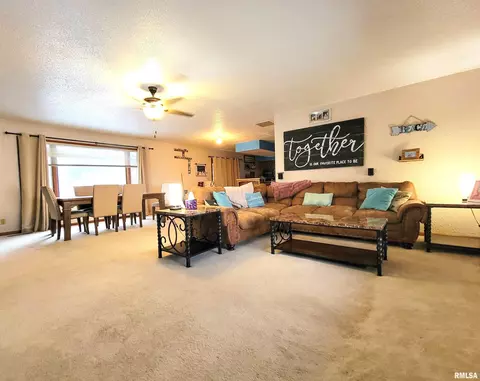 35 Stone Forge Pike, Flora, IL 62839 photo 16