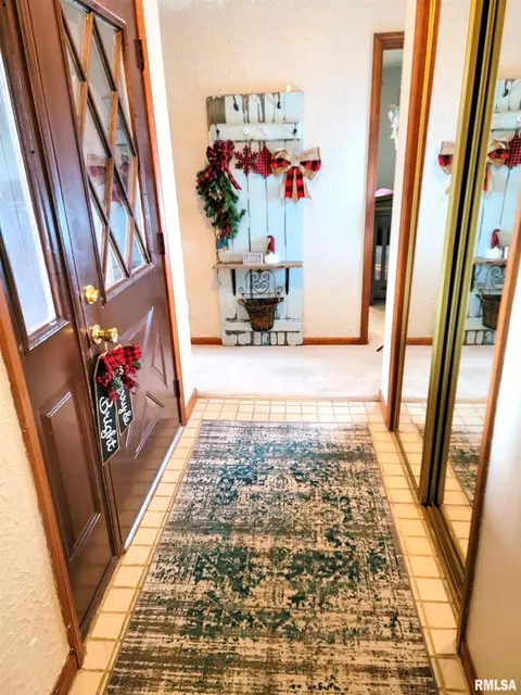 35 Stone Forge Pike, Flora, IL 62839 photo 15