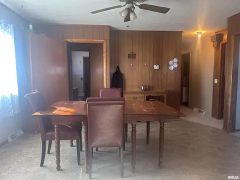 212 Springfield Ave, Anna, IL 62906 photo 8