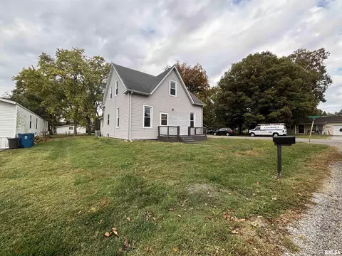 101 S Franklin St, New Baden, IL 62265