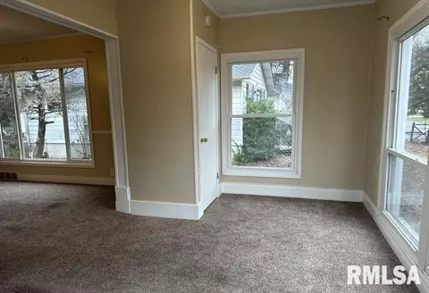 708 S Eisenhower Dr, Marion, IL 62959 photo 10