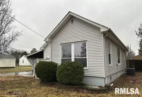 708 S Eisenhower Dr, Marion, IL 62959 photo 3