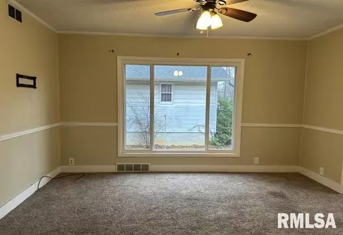 708 S Eisenhower Dr, Marion, IL 62959 photo 19