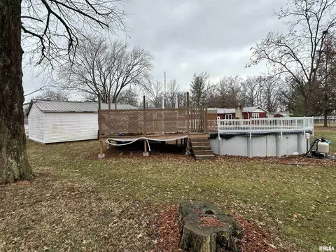 3 Phyllis Dr, Centralia, IL 62801 photo 6