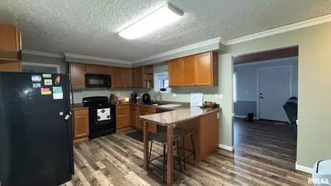 1010 Enterprise St, Benton, IL 62812 photo 12