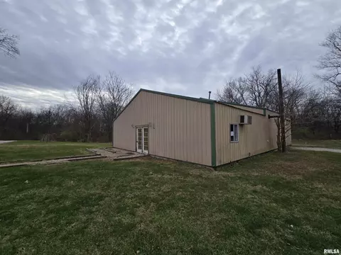 1331 E 2700 Ave, Ramsey, IL 62080 photo 4