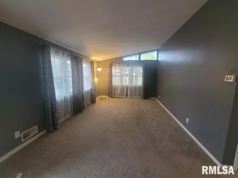 3205 Cherry St, Mount Vernon, IL 62864 photo 10
