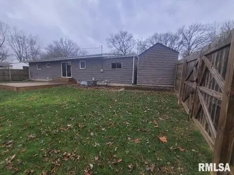 3205 Cherry St, Mount Vernon, IL 62864 photo 9