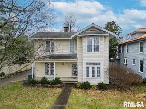 103 N Granger St, Harrisburg, IL 62946