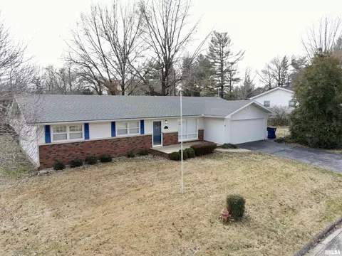 42 Frankfort Dr, West Frankfort, IL 62896