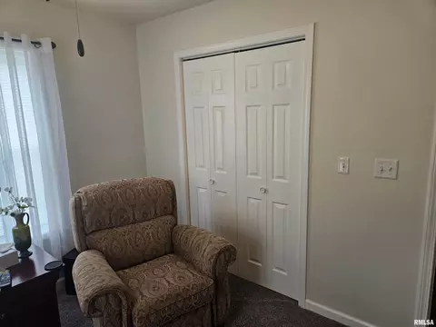 314 W Webster St, Benton, IL 62812 photo 31