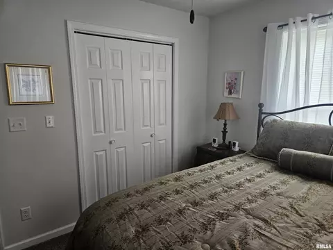 314 W Webster St, Benton, IL 62812 photo 25