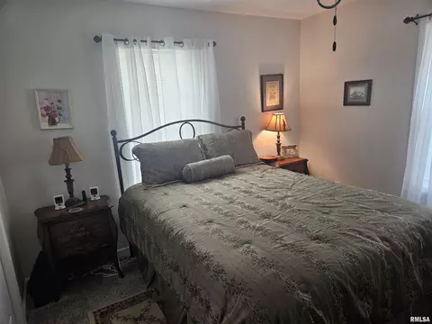 314 W Webster St, Benton, IL 62812 photo 29