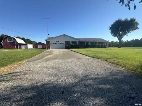Exterior - 10965 E 700th Ave, Watson, IL 62473 photo 1 of 9