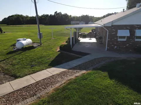 Exterior - 10965 E 700th Ave, Watson, IL 62473 photo 3 of 9