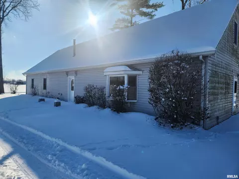 239 E 5th St, Cutler, IL 62238 photo 4