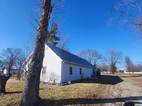 239 E 5th St, Cutler, IL 62238 photo 2