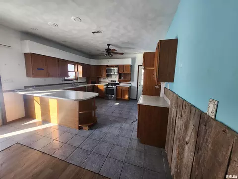 239 E 5th St, Cutler, IL 62238 photo 26