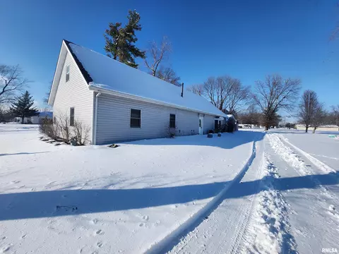 239 E 5th St, Cutler, IL 62238 photo 7