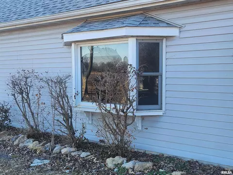 239 E 5th St, Cutler, IL 62238 photo 38