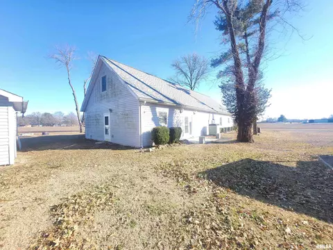 239 E 5th St, Cutler, IL 62238 photo 35