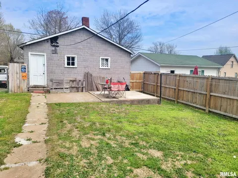 309 E 9th St, Metropolis, IL 62960 photo 7