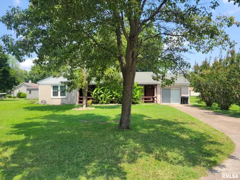 105 Carter Dr, Metropolis, IL 62960
