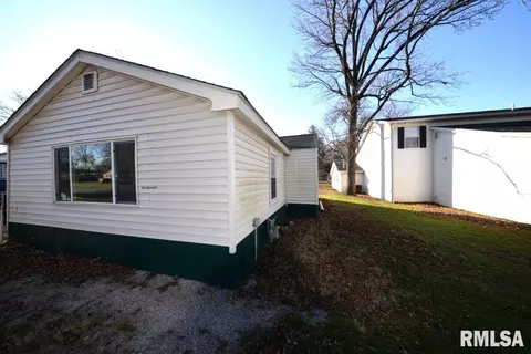 2001 Brownsville Rd, Mount Vernon, IL 62864