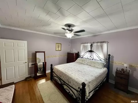 208 W Sylvia St, Christopher, IL 62822 photo 22