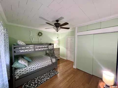 208 W Sylvia St, Christopher, IL 62822 photo 19